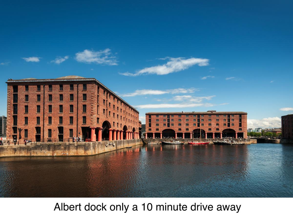 Dockside Lodge Liverpool Exterior photo